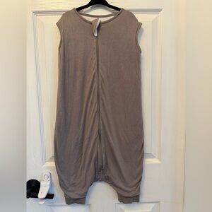 Kyte BABY gray zip walker